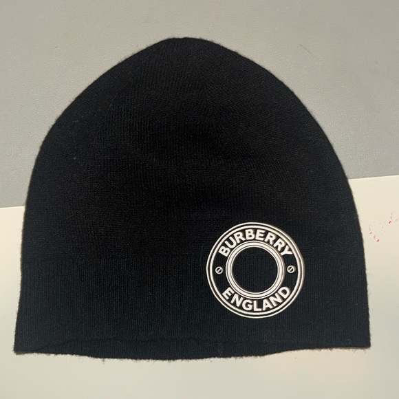 Burberry Black Knit Beanie Hat with Logo - Picture 1 of 3